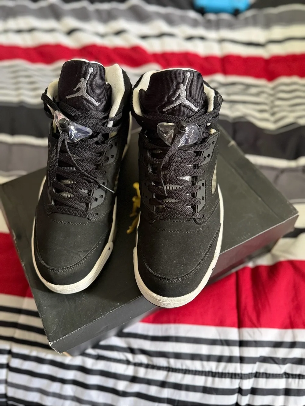 Jordan sleek black